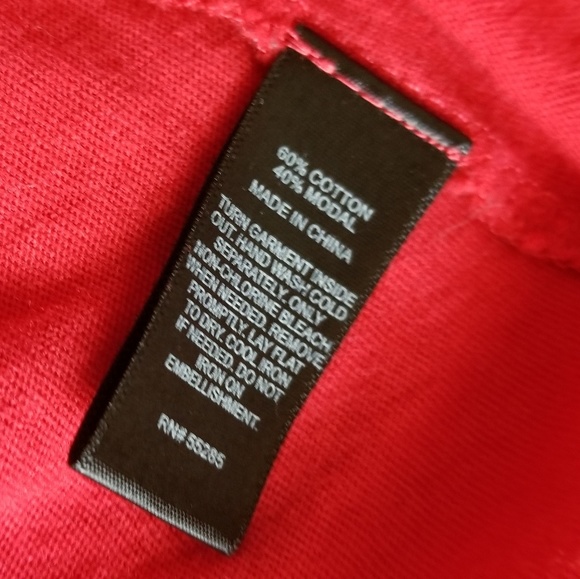 Limited Striking Red Tee w Floral Sequined Detail - Picture 4 of 4